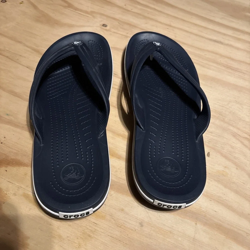 Crocs Flip Flops Navy Blue/White Men's 10 Womens 12 New Without Tags